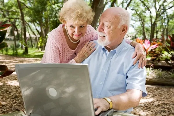 senior friendly gadgets and technology