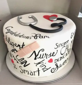 Words that describe a nurse written on a cake