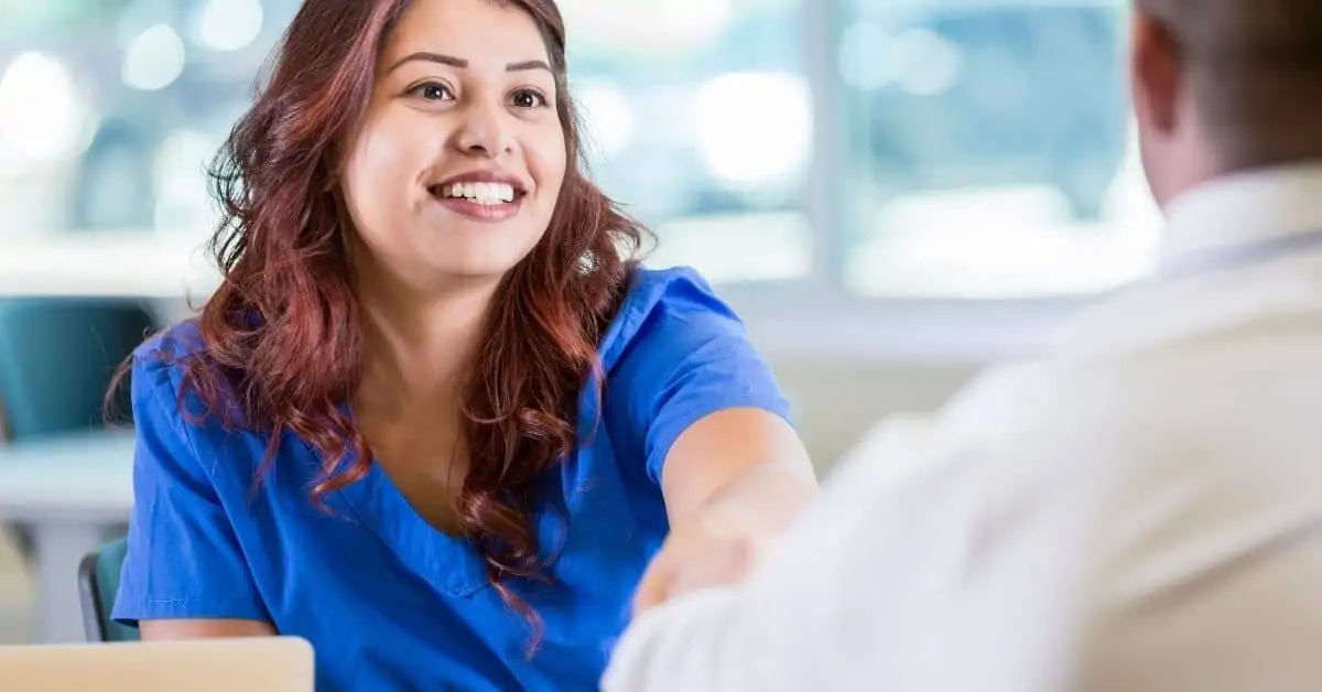  When to Apply for Nursing Jobs Before Graduation