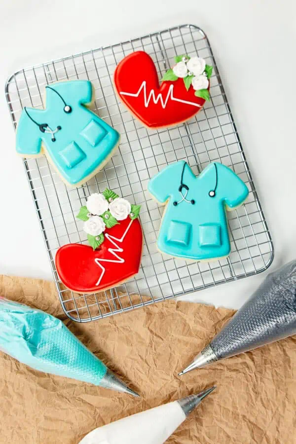 Best Nurse Graduation Cookies For Your Nursing School Grad - How to Make Some Simple Nurse Cookies The Bearfoot Baker