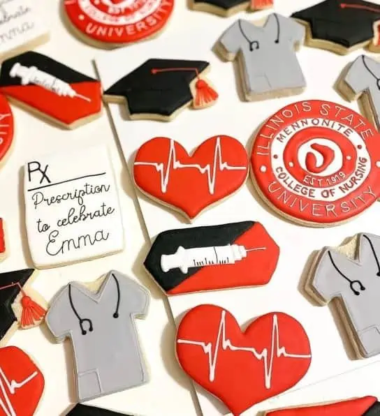 Best Nurse Graduation Cookies For Your Nursing School Grad - cookies 2